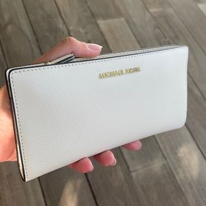 White Long Wallet Michael Kors